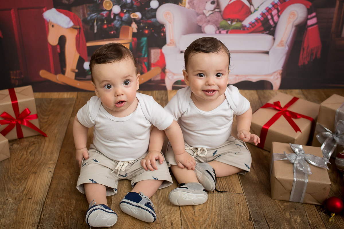 A magia do natal estes no ar. E para essa família  o natal vai ser super especial! 

Uma sessão super fofa que fizemos com os gêmeos Pietro e Anthony.