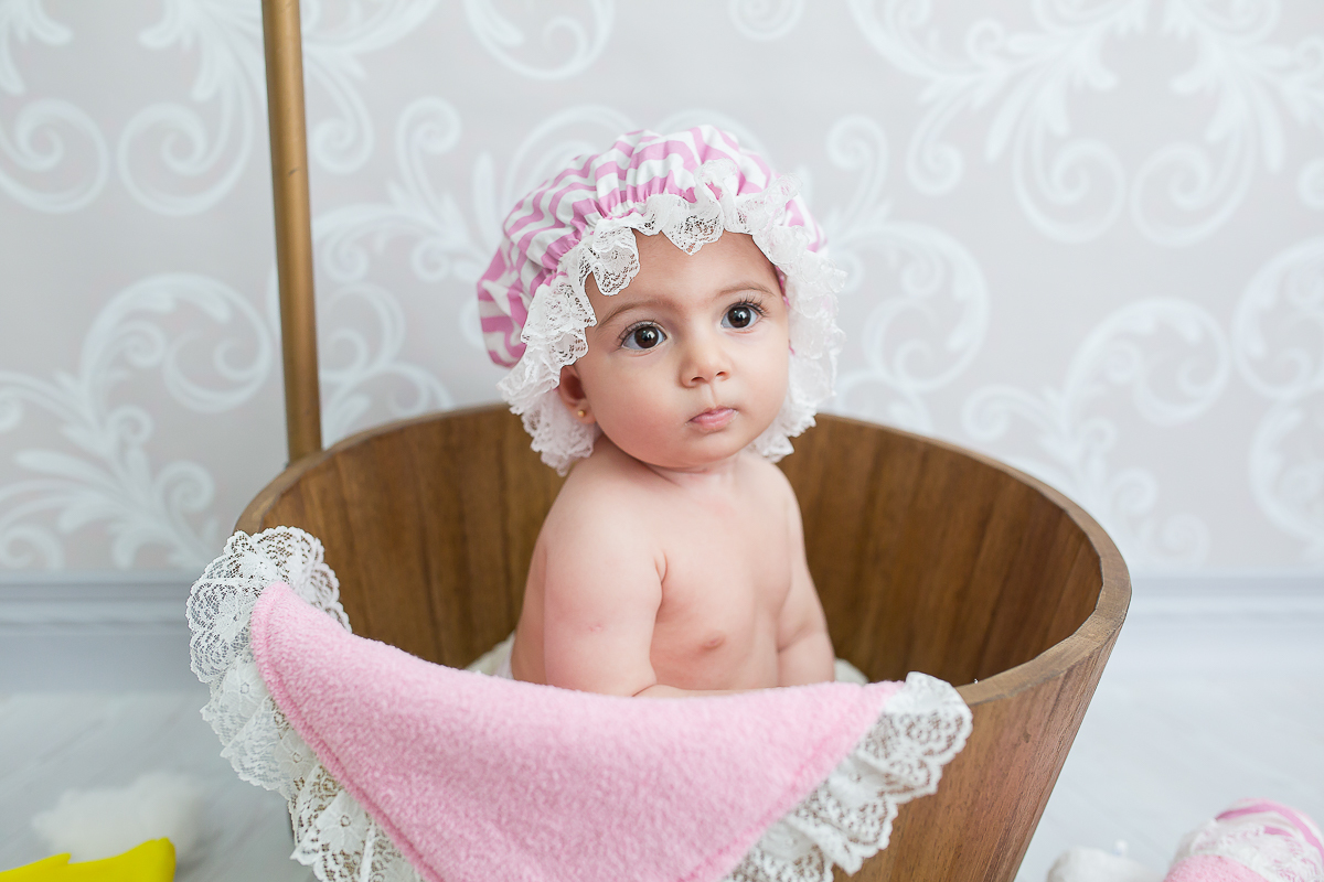 Rafaela voltou em nosso estúdio para comemorar os 6 meses...

Rafa está cada vez mais princesa, ela cresceu um monte, está com coxinhas grossas e um olhar de derreter qualquer um <3 