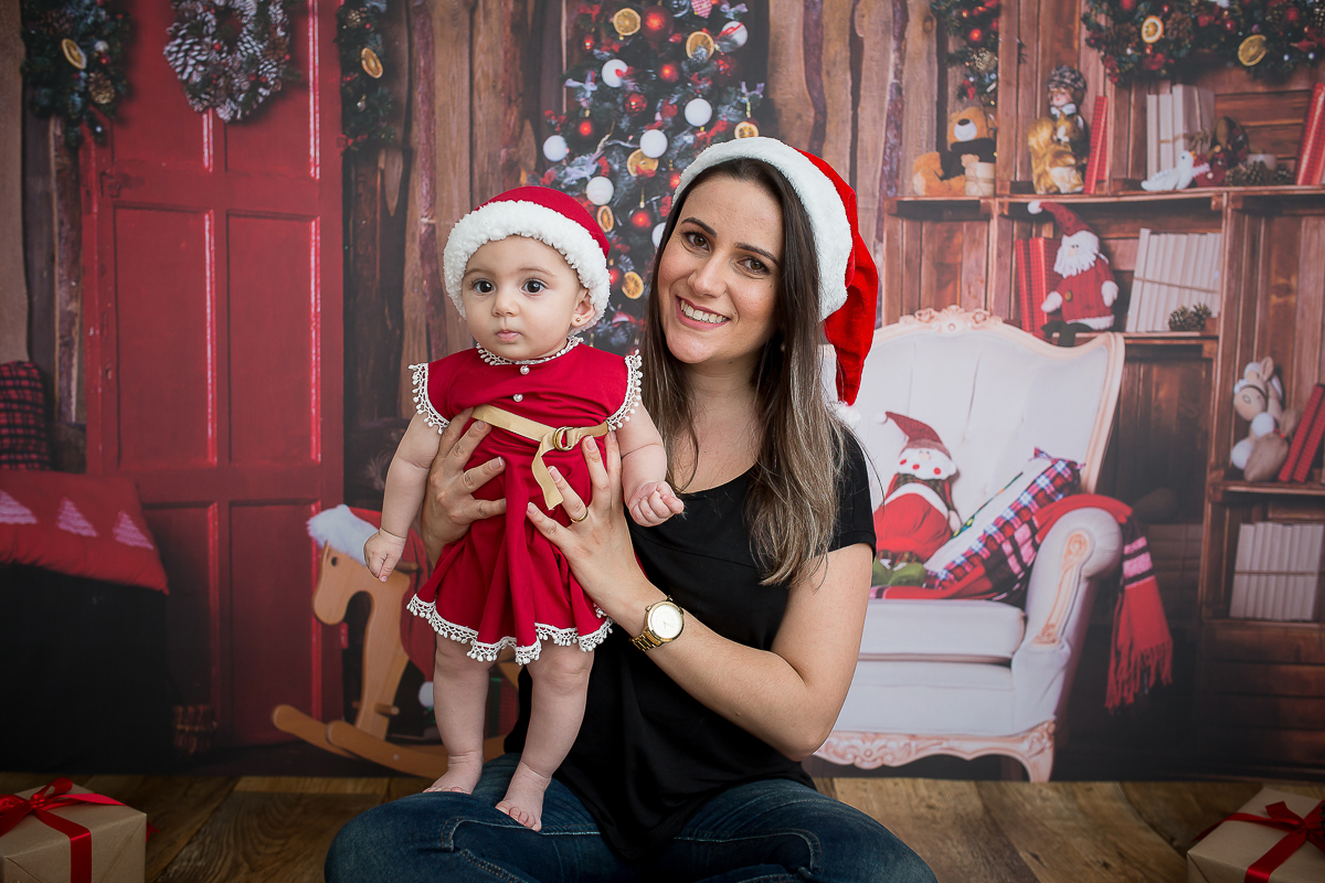 Rafaela voltou em nosso estúdio para comemorar os 6 meses...

Rafa está cada vez mais princesa, ela cresceu um monte, está com coxinhas grossas e um olhar de derreter qualquer um <3 