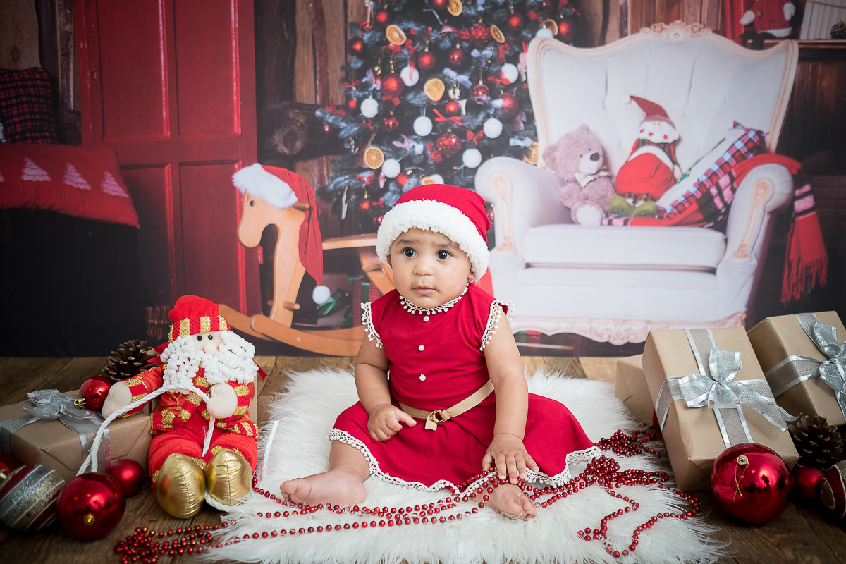 Eu simplesmente amooo fazer acompanhamento de bebês!
Essa é Manu agora com 9 meses, ela esbanja simpatia no estúdio!

Impossível não se encantar com esse mocinha linda!!!!