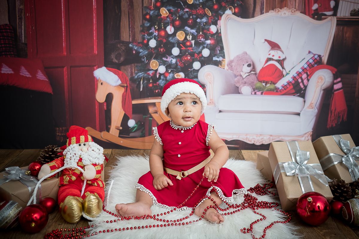 Eu simplesmente amooo fazer acompanhamento de bebês!
Essa é Manu agora com 9 meses, ela esbanja simpatia no estúdio!

Impossível não se encantar com esse mocinha linda!!!!