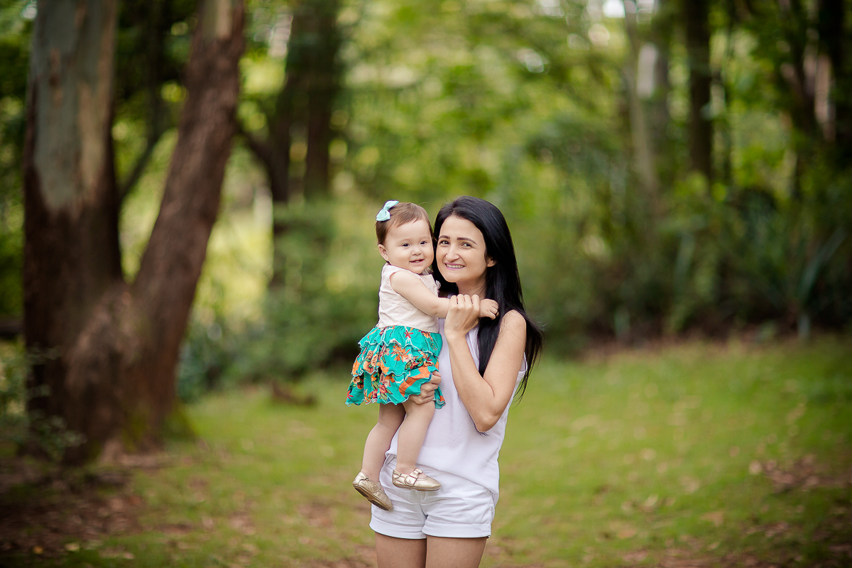 Ahhh, acabou mais um acompanhamento trimestral.
 Yanne completou seu primeiro aninho
E para comemorar fizemos um smash the cake lindo