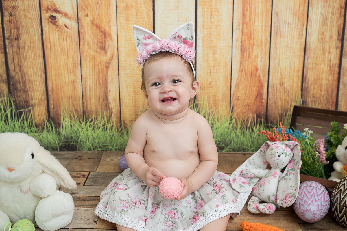 Mais uma linda sessão de acompanhamento da pequena Helena!!!

Dessa vez tivemos a sessão de páscoa....Uma lembrança linda que vai marcar o acompanhamento fotográfico da Helena, que completou seu  nono mês numa sessão cheia de coelhos e muita fofura! 