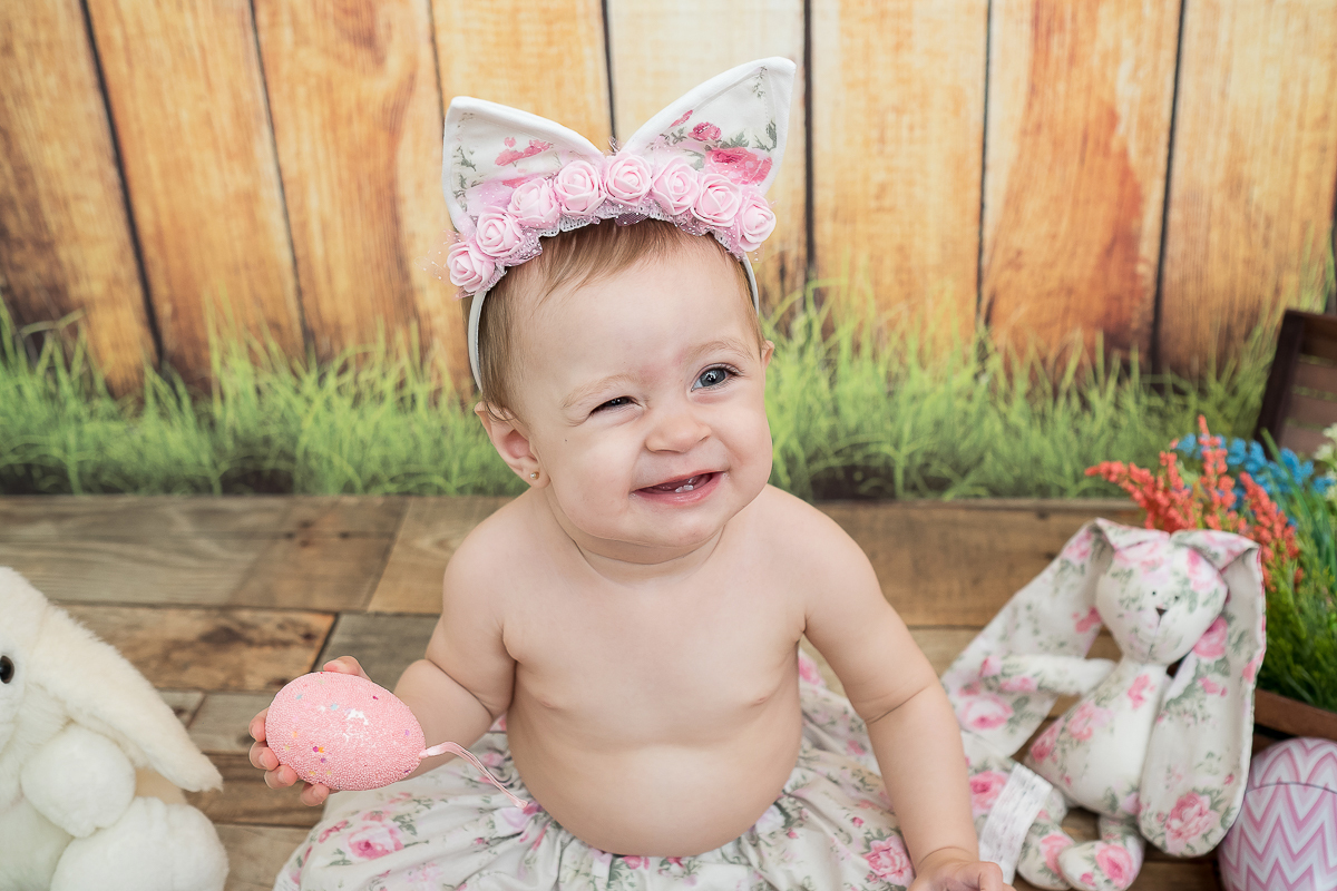Mais uma linda sessão de acompanhamento da pequena Helena!!!

Dessa vez tivemos a sessão de páscoa....Uma lembrança linda que vai marcar o acompanhamento fotográfico da Helena, que completou seu  nono mês numa sessão cheia de coelhos e muita fofura! 