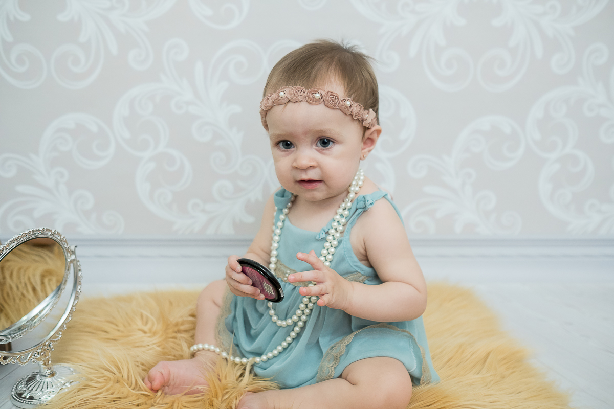 Mais uma linda sessão de acompanhamento da pequena Helena!!!

Dessa vez tivemos a sessão de páscoa....Uma lembrança linda que vai marcar o acompanhamento fotográfico da Helena, que completou seu  nono mês numa sessão cheia de coelhos e muita fofura! 