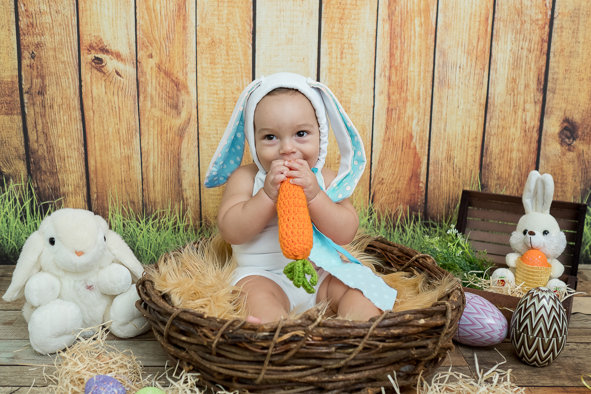 Pensem em um sorriso gostoso com aquelas gargalhadinhas que derretem o coração de qualquer pessoa!!!

Lucas se divertiu muito na sua sessão de 9 meses <3 