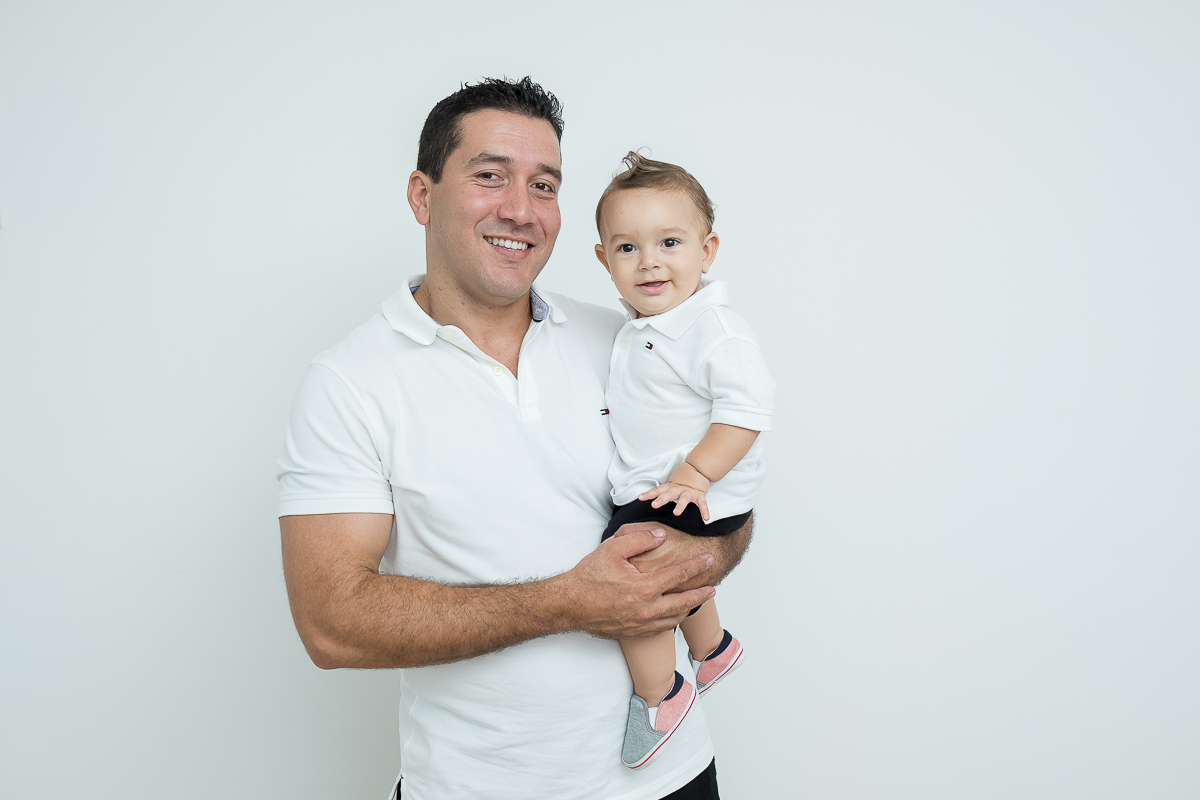 Pensem em um sorriso gostoso com aquelas gargalhadinhas que derretem o coração de qualquer pessoa!!!

Lucas se divertiu muito na sua sessão de 9 meses <3 