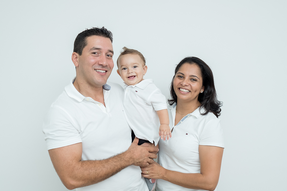 Pensem em um sorriso gostoso com aquelas gargalhadinhas que derretem o coração de qualquer pessoa!!!

Lucas se divertiu muito na sua sessão de 9 meses <3 