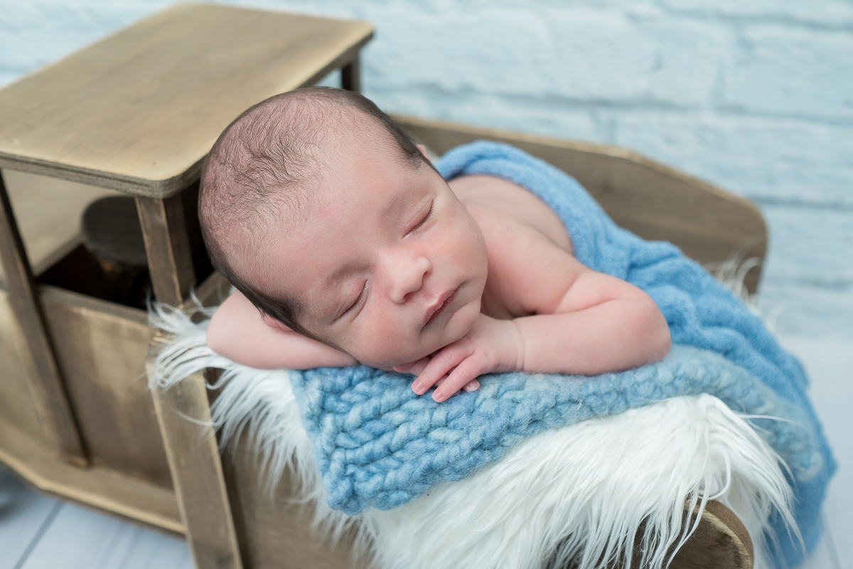 Esse é o Murilo em seus primeiros 16 dias de vida. Tão fofo, tão tranquilo ♥ 

Ficamos muito feliz em registrar esse momento tão lindo da vida do Murilo