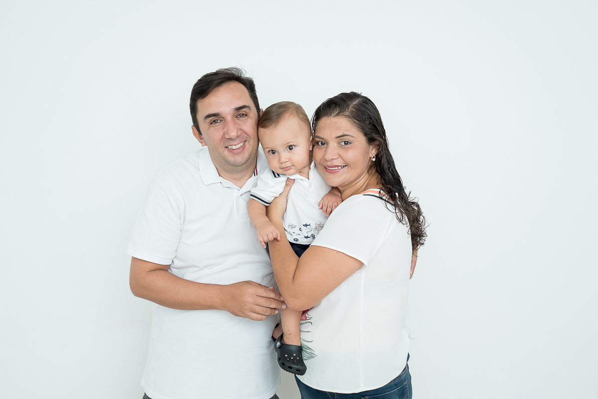 O Guilherme é um bebe encantador, na sua sessão de 9 meses aproveitamos para fazer a sessão de pascoa.

Impossível não se encantar com esse mocinho lindo!!