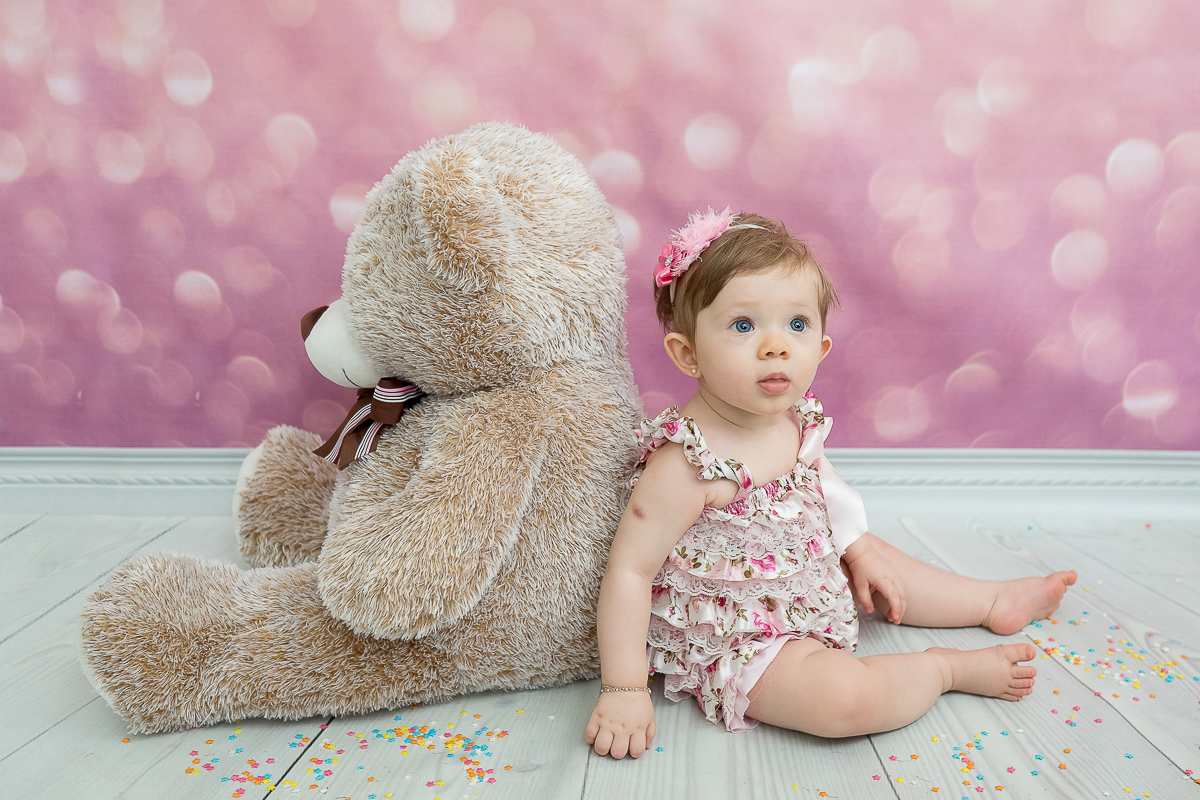 Mas essa Isa é linda demaaais!

Nove meses já se passaram desde que conhecemos a Isabela, e assim vamos percebendo como o tempo está voando cada vez mais rápido. 

Tem como não amar essa sessões?