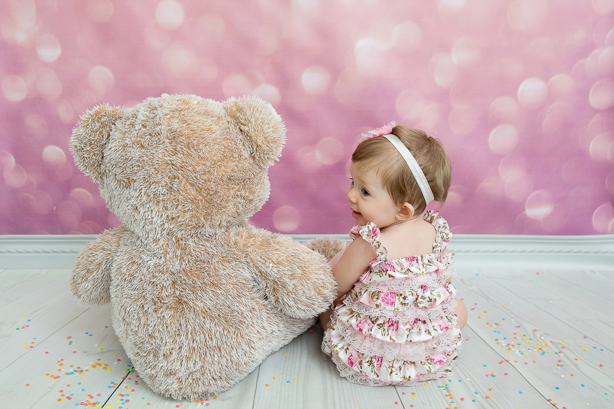 Mas essa Isa é linda demaaais!

Nove meses já se passaram desde que conhecemos a Isabela, e assim vamos percebendo como o tempo está voando cada vez mais rápido. 

Tem como não amar essa sessões?