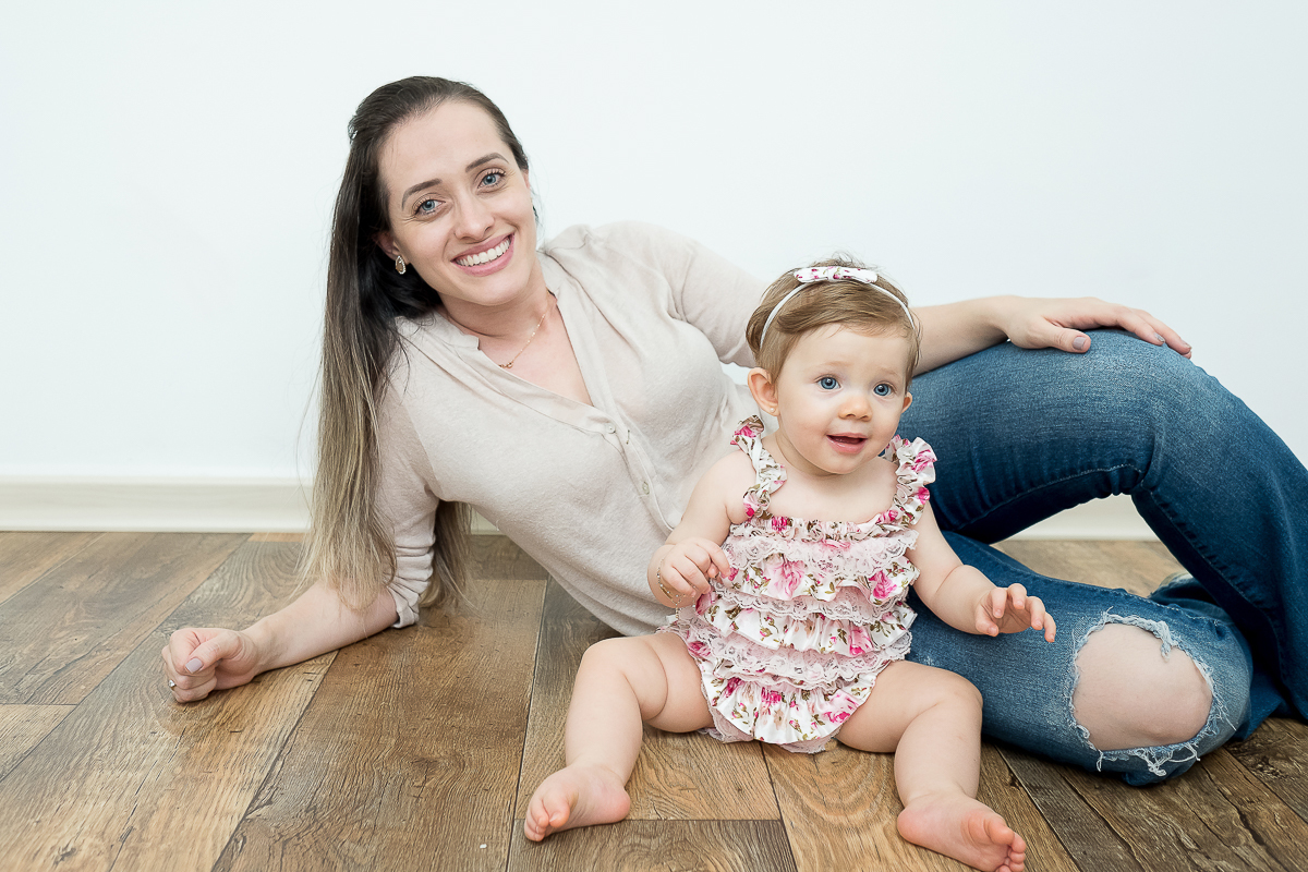 Mas essa Isa é linda demaaais!

Nove meses já se passaram desde que conhecemos a Isabela, e assim vamos percebendo como o tempo está voando cada vez mais rápido. 

Tem como não amar essa sessões?