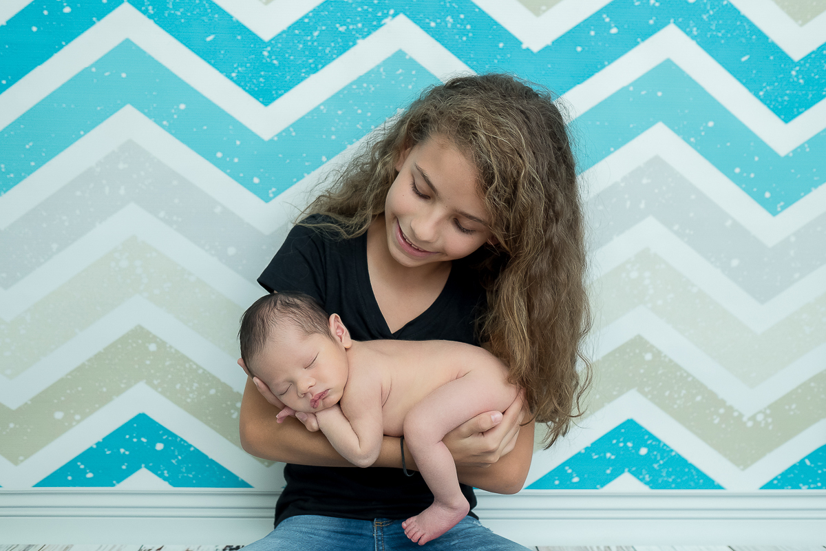 O Lorenzo já apareceu por aqui dentro da barriga da mamãe e agora  trago um pouquinho dos seus 9 primeiros dias de vida, todo gordinho e charmoso, já fazendo a gente suspirar… ♥ 