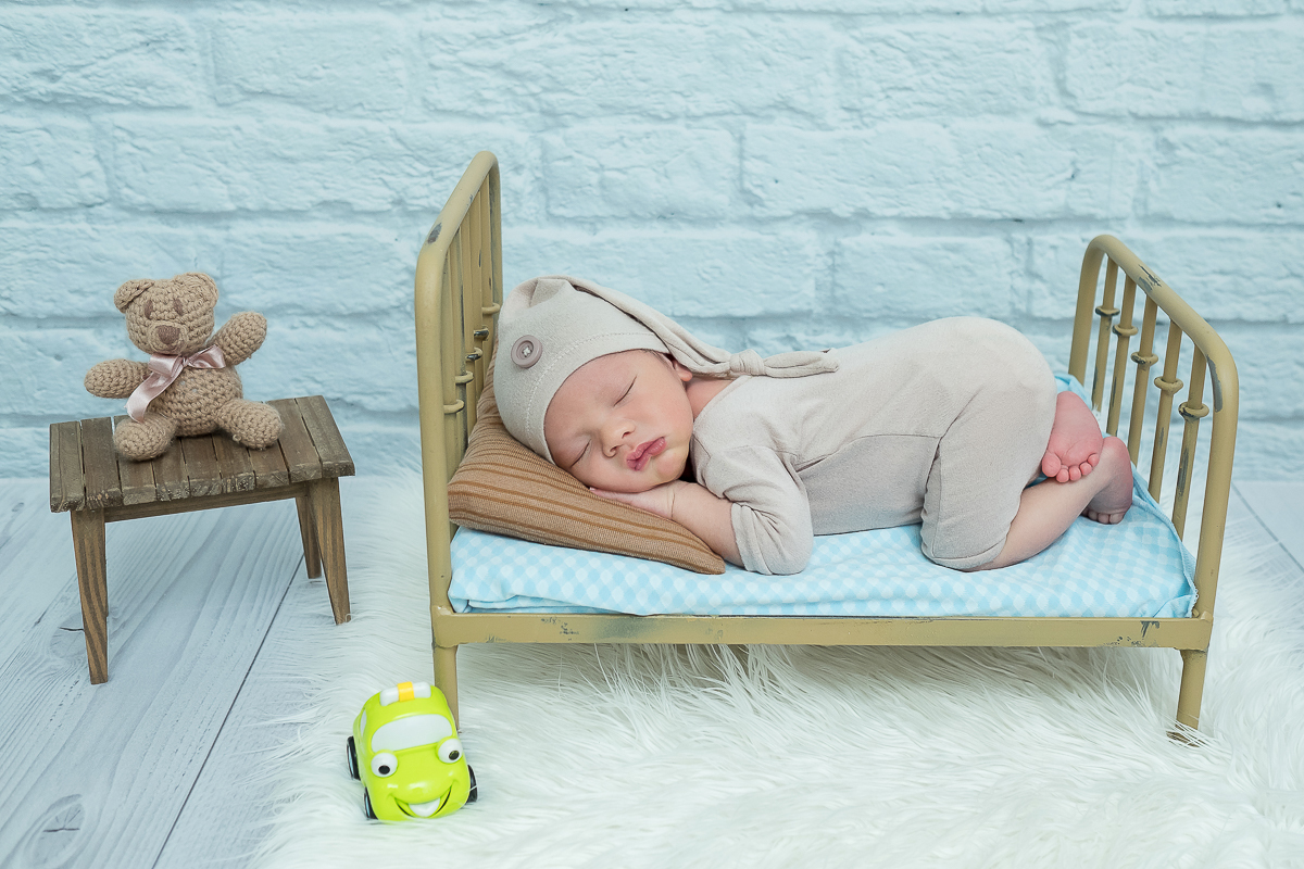 O Lorenzo já apareceu por aqui dentro da barriga da mamãe e agora  trago um pouquinho dos seus 9 primeiros dias de vida, todo gordinho e charmoso, já fazendo a gente suspirar… ♥ 