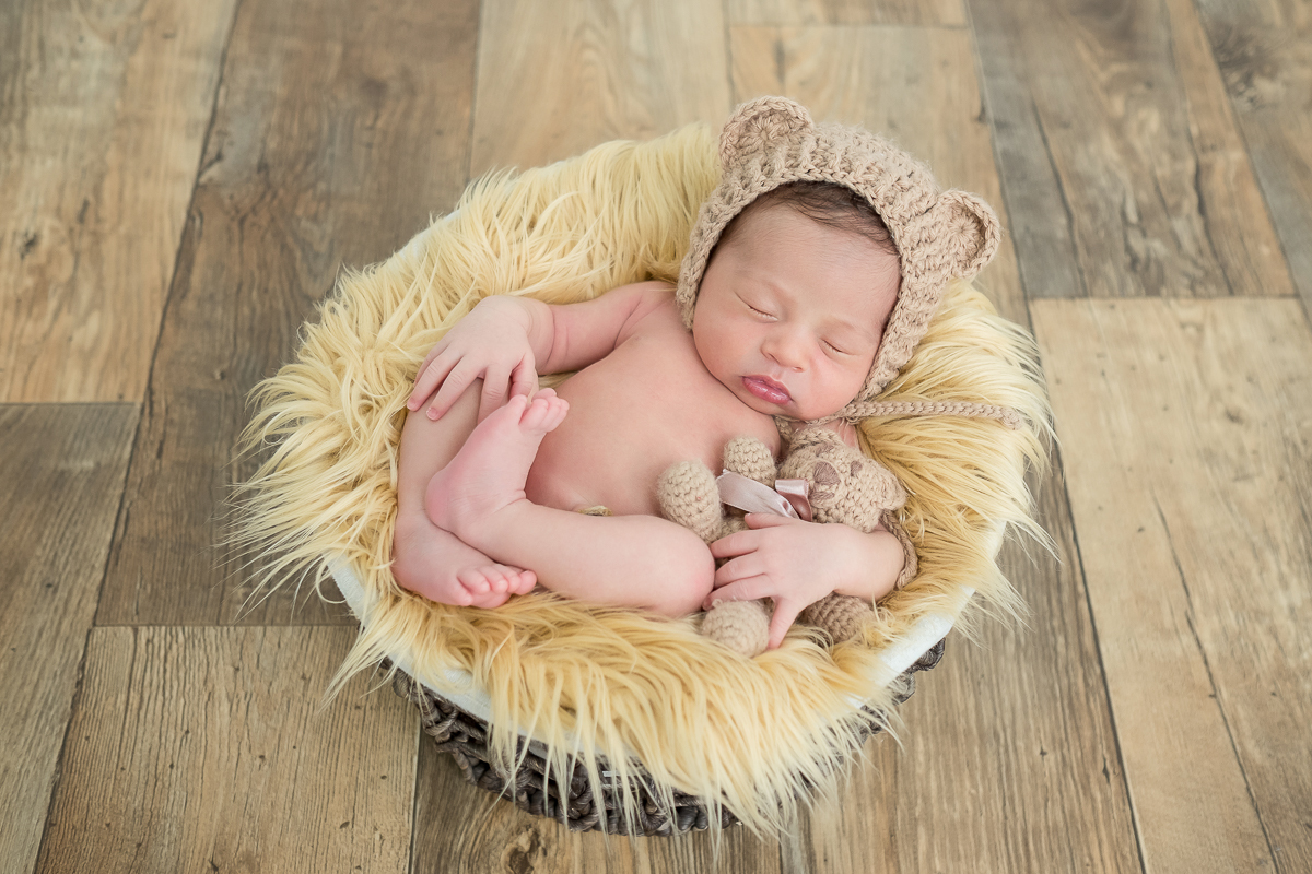 Sabe aquele ensaio que transborda amor, e a gente não consegue selecionar quais fotos postar, porque quer postar todas? Essa é a família do Pietro. Um bebê muito fofo e muito querido!!!!

Um ensaio newborn super delícia de fazer!