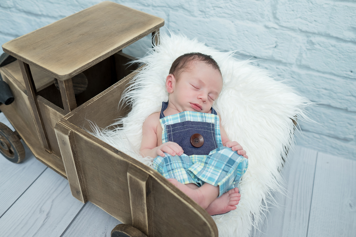O Antônio chegou!!

E a mamãe Beatriz trouxe o pequeno Antônio com seus 10 dias de vida, para sua sessão newborn.

Pense em um bebe super fofo, calminho, lindo demais...