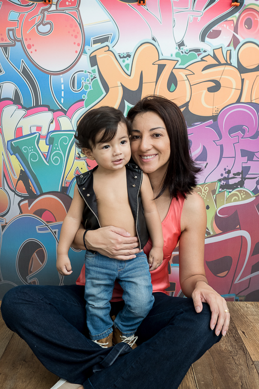 já fotografamos o Theo na sua sessão newborn...

Agora em comemoração ao seu 1º aninho tivemos uma nova sessão de fotos, desta vez mais radical!!

Théo é um fofo e sua sessão ficou lindaaa <3    