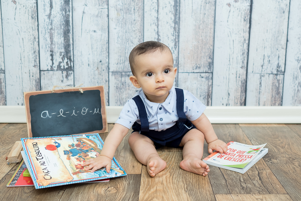 hoje trago a sessão do Benício com seus 9 de fofura distribuindo sorrisos...é impossível não se apaixonar cada dia mais por esse pequeno <3 