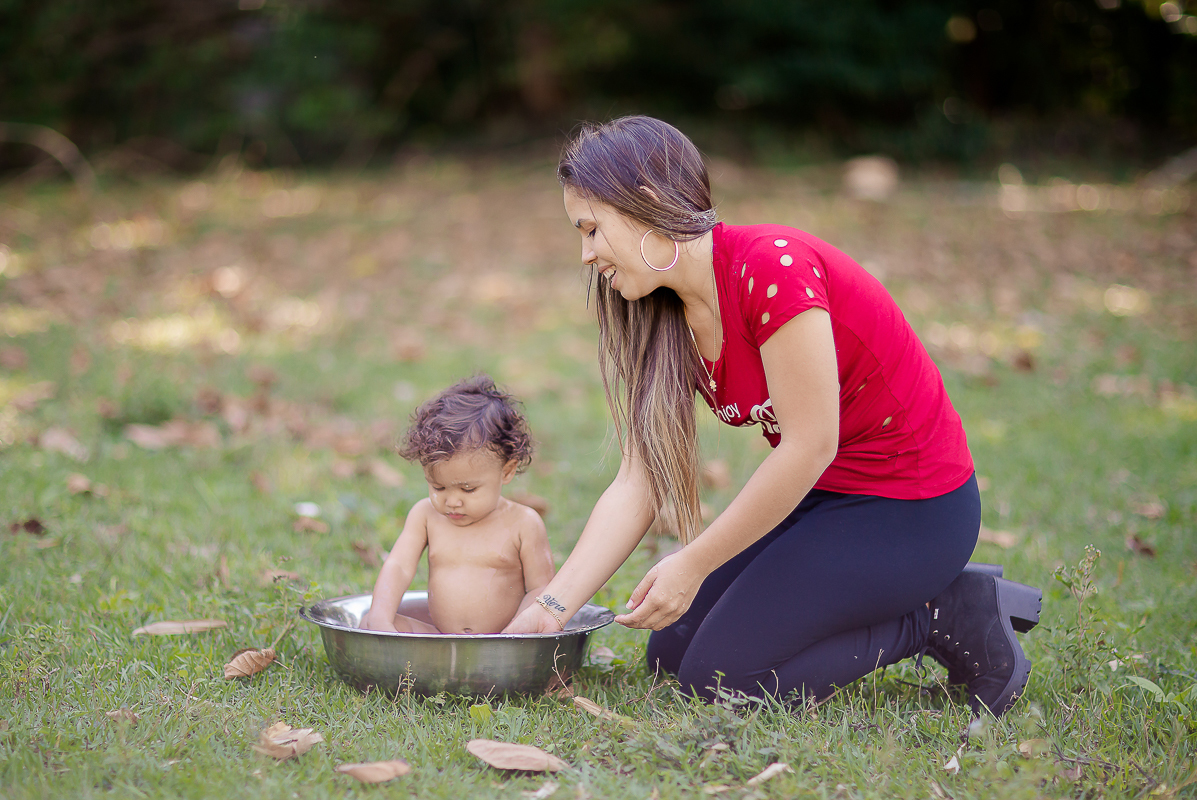 Depois de um ano conosco chegou ao fim o acompanhamento do Vicente e nada melhor para comemorar o 1º aninho com muita bagunça e um bolo

O Vi é menininho muito esperto...e essa cabeça cheia de cachinhos?? <3 <3 