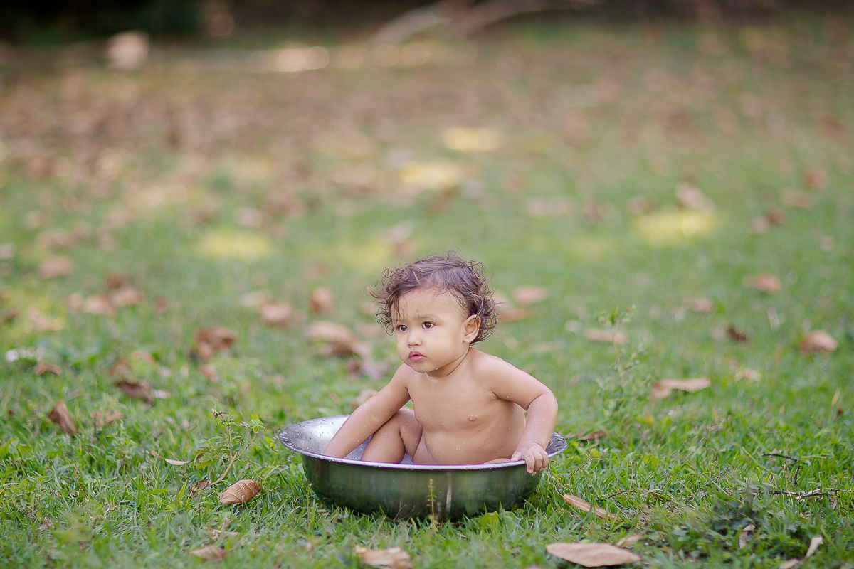 Depois de um ano conosco chegou ao fim o acompanhamento do Vicente e nada melhor para comemorar o 1º aninho com muita bagunça e um bolo

O Vi é menininho muito esperto...e essa cabeça cheia de cachinhos?? <3 <3 