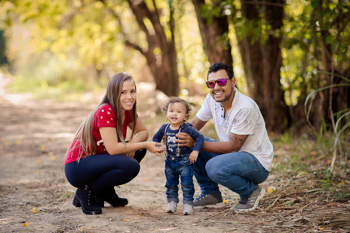 Depois de um ano conosco chegou ao fim o acompanhamento do Vicente e nada melhor para comemorar o 1º aninho com muita bagunça e um bolo

O Vi é menininho muito esperto...e essa cabeça cheia de cachinhos?? <3 <3 