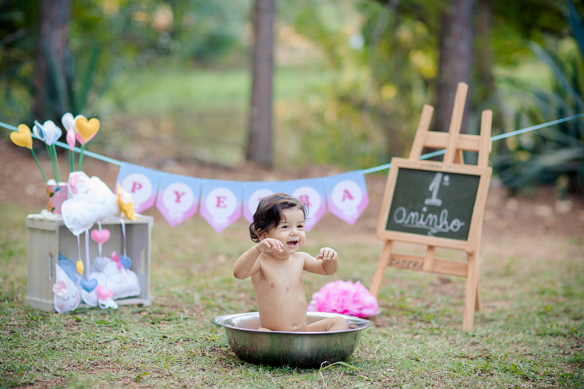 Uma tarde colorida, com uma chuva de amor para a pequena Pyetra. 

Assim foi comemorado seu primeiro aninho...rodeada de muito carinho e com todo amor do mundo  ♥ 