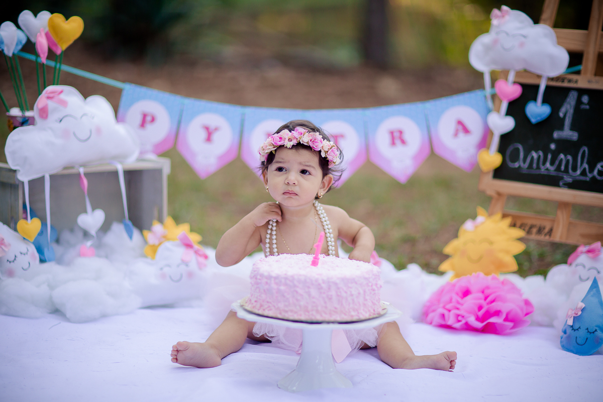 Uma tarde colorida, com uma chuva de amor para a pequena Pyetra. 

Assim foi comemorado seu primeiro aninho...rodeada de muito carinho e com todo amor do mundo  ♥ 