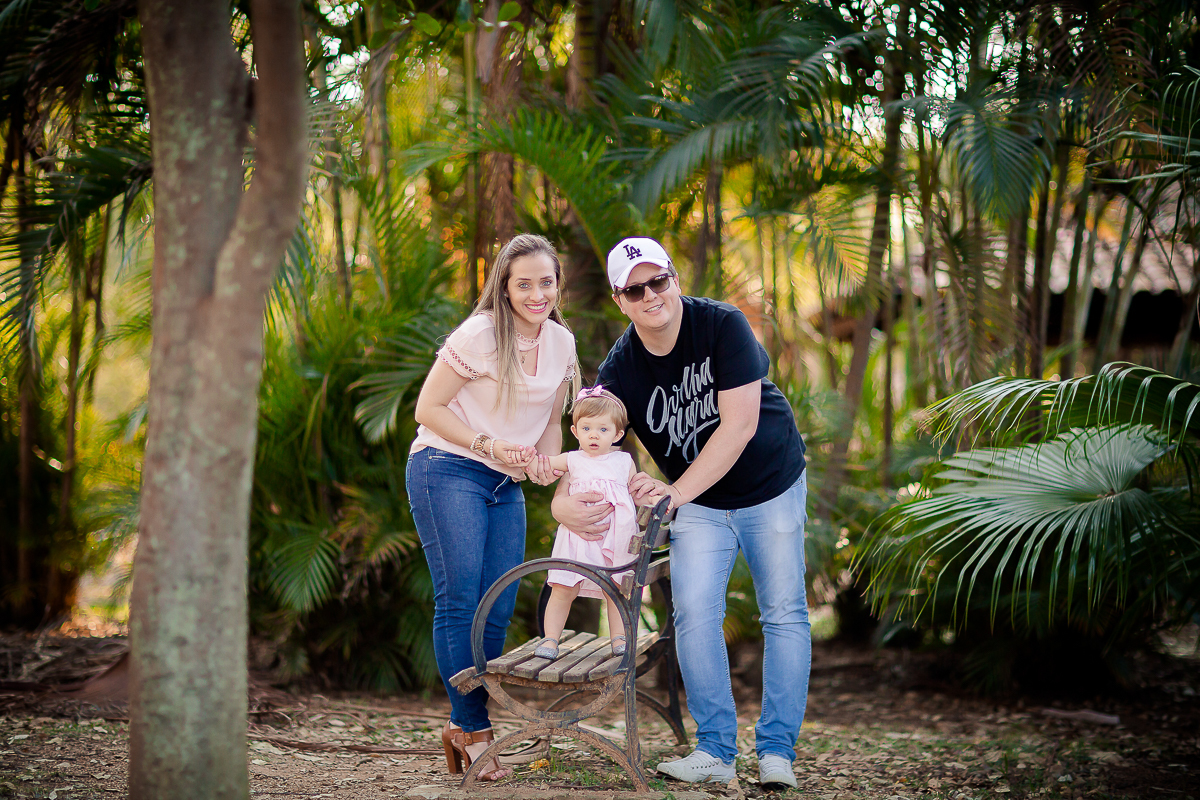 O final do acompanhamento da Isabela foi com uma sessão de  Smash the Cake linda, cheia de ursos e balões. A Isa se lambuzou no Smash preparado com carinho e muito capricho pelos papais...Ao final do ensaio fizemos uns clicks da hora do banho e ela amou!!