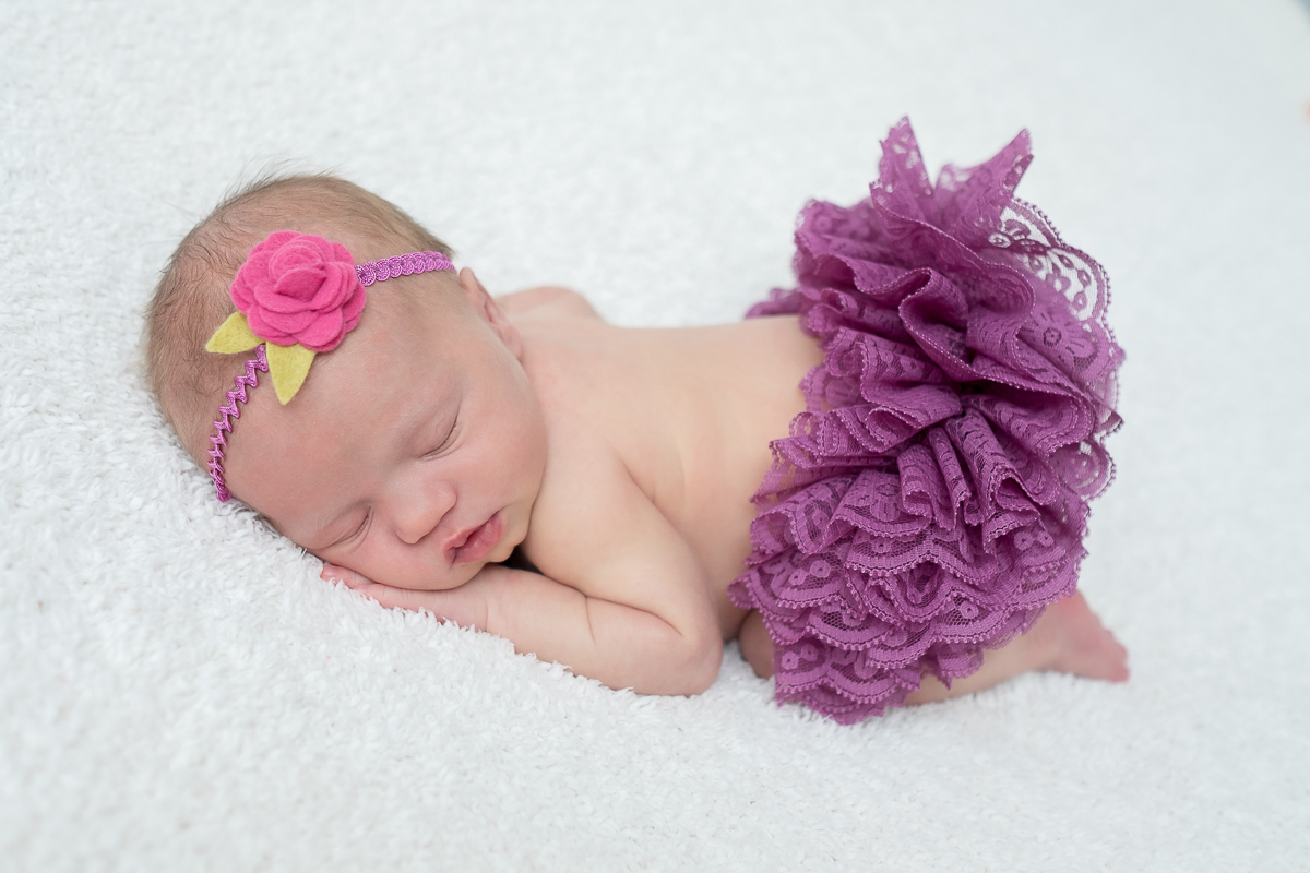 Chegou a vez da gatinha da Helena com seus 10 dias de vida derreter nossos corações!!!

Helena se comportou feito princesa na sua sessão newborn , ganhamos vários sorrisos dessa fofura, muito liiinda!!!