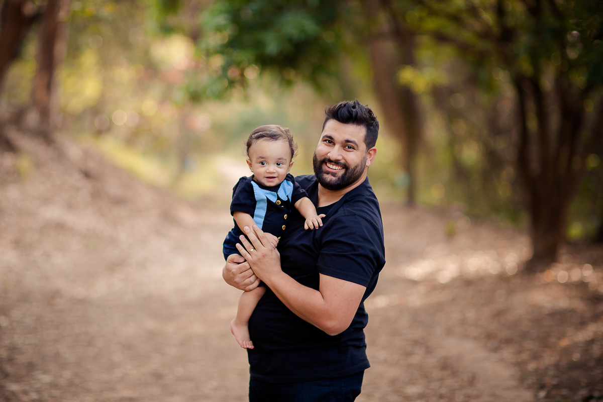 Acompanhamos o Samuel em todo o seu primeiro aninho de vida, e foi uma alegria imensa.
Ele nasceu prematuro, então ele tinha dois meses de vida, quando começamos a fotografar. 
Samuel sempre lindo, esperto e muito atento!