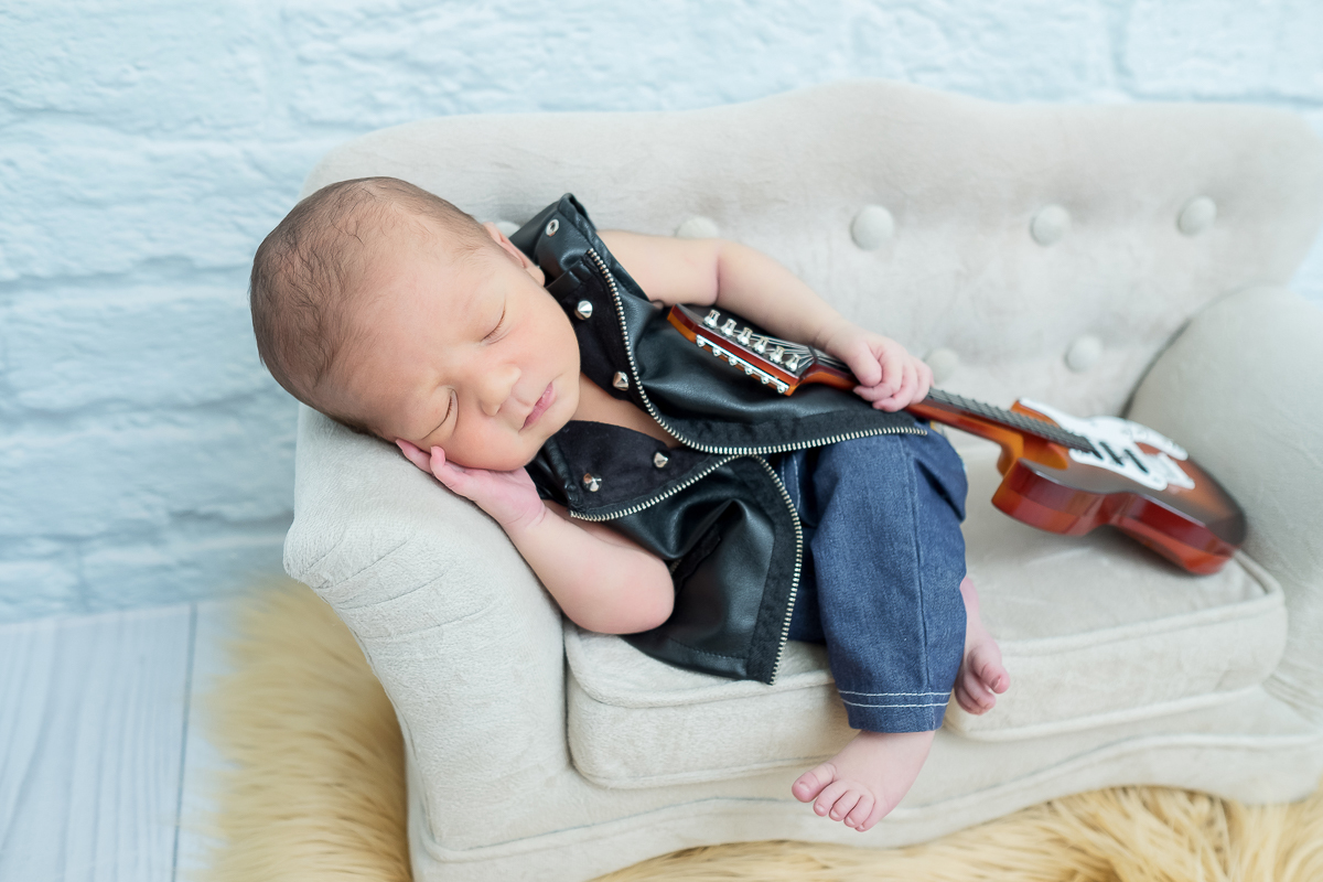 Esse é o Lorenzo em seus primeiros 9 dias de vida, o bem mais precioso da mamãe Karen e do papai Paulo. Lorenzo chegou em nosso estúdio e foi só suspiros...um fofinho miudinho e cheio de dobrinhas!