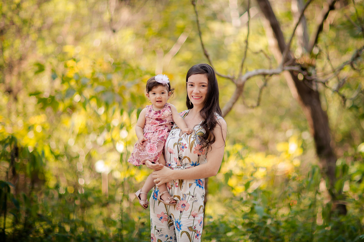O Smash The Cake da Isabela foi lindo! Teve o tema de Jardim...

O Smash é um mix de ensaio família e a comemoração do primeiro aninho, onde cada clique registra as expressões mais fofas e gostosas da criança….

