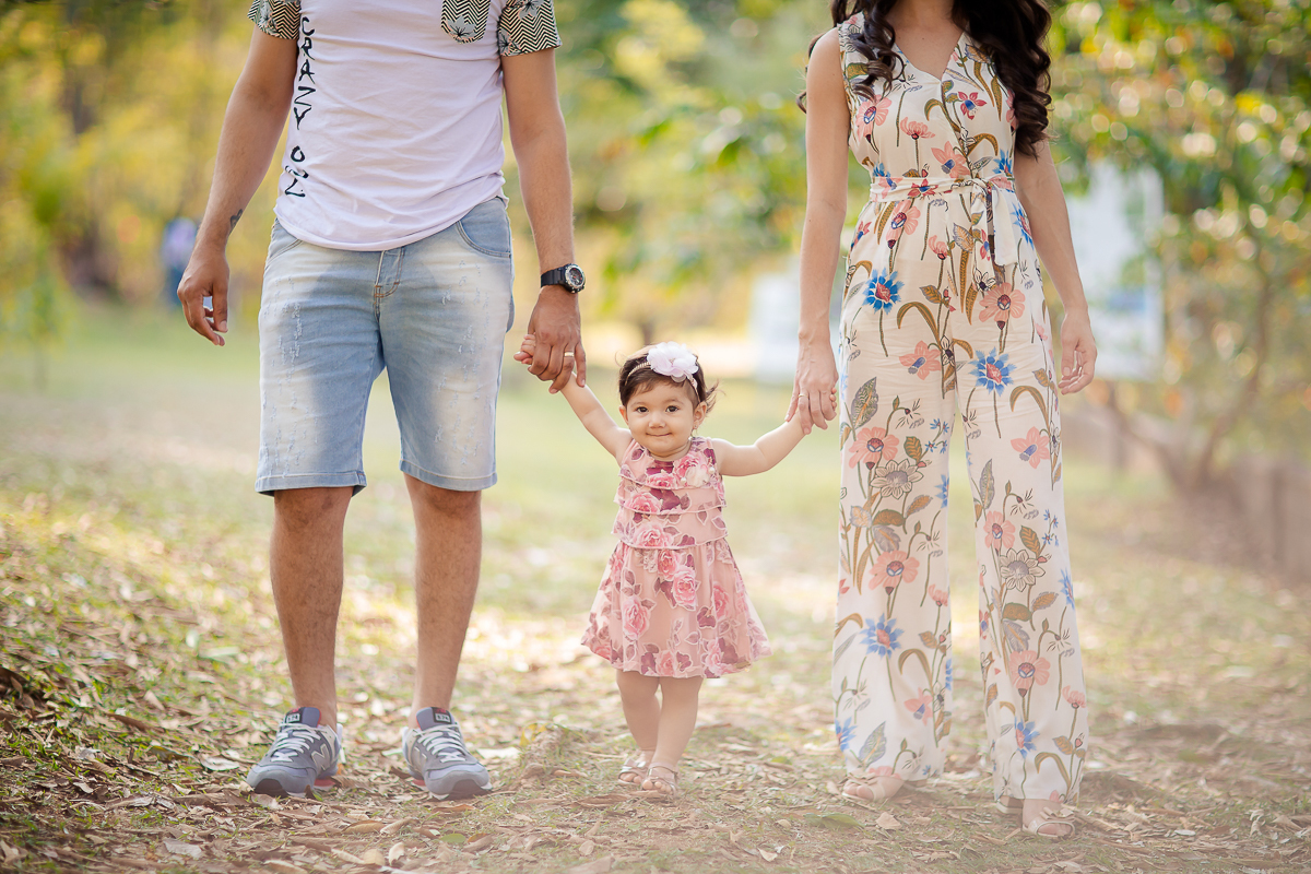 O Smash The Cake da Isabela foi lindo! Teve o tema de Jardim...

O Smash é um mix de ensaio família e a comemoração do primeiro aninho, onde cada clique registra as expressões mais fofas e gostosas da criança….

