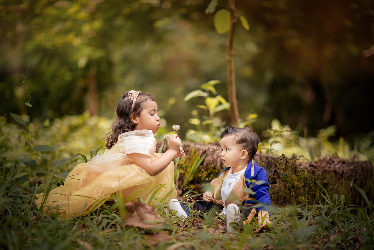 Primos irmãos da vida e do coração!!

A Duda e o Enrico são primos e se adoram...A sessão de 10 meses do Enrico foi inspirada no sucesso 