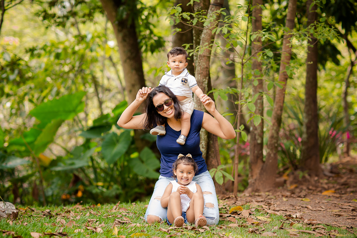 Primos irmãos da vida e do coração!!

A Duda e o Enrico são primos e se adoram...A sessão de 10 meses do Enrico foi inspirada no sucesso 