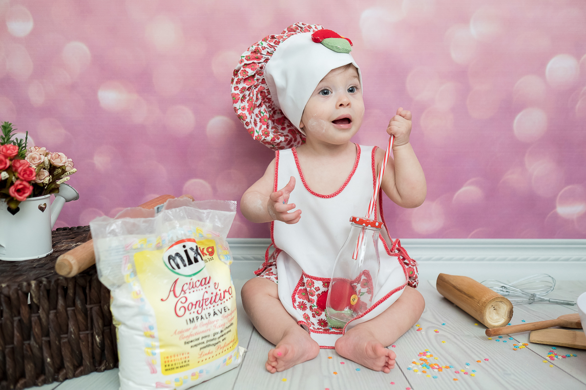 Olha só a Mel esbanjando sorrisos na sua sessão de 9 meses!!