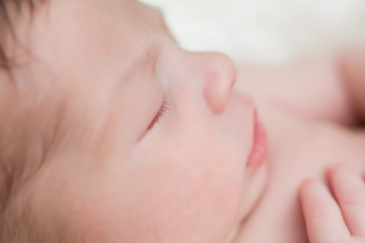 Chegamos para nosso ensaio Newborn, e encontramos um bebe super ultra fofo <3 

Explosão de gostosura e beleza… Rafael simplesmente arrasou no seu primeiro ensaio

Mamãe Julia e papai Éwerton estão completamente apaixonados pelo novo príncipe da casa… 