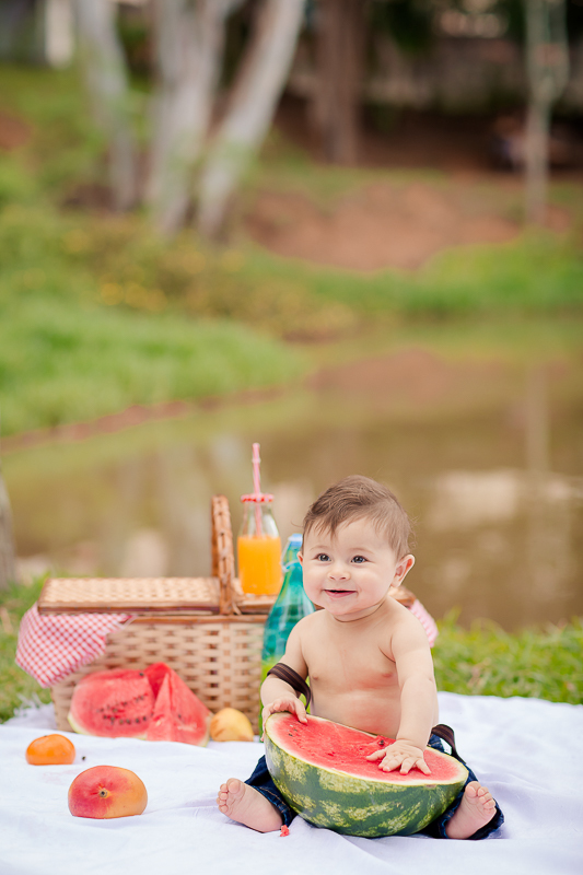Pietro completou 6 meses....e para comemorar teve uma sessão especial de pic nic no parque!!

Foi uma sessão deliciosa, ele se divertiu muito e se deliciou com a melancia...