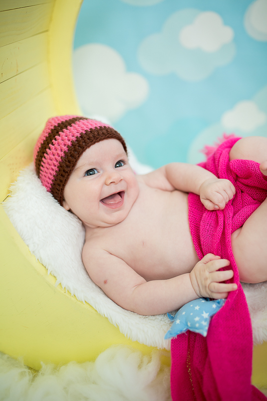 Beatriz 3 meses de puro encanto e alegria!! 