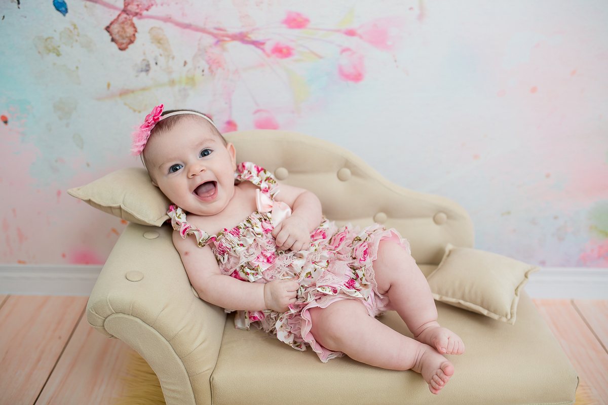 Beatriz 3 meses de puro encanto e alegria!! 