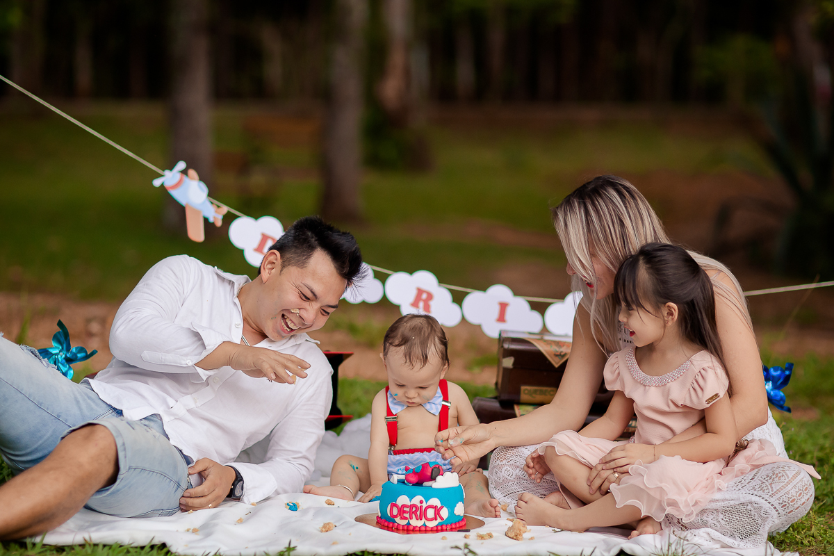 Derick esta completando 1 aninho! Da pra acreditar??? Ahhh, como o tempo passa rápido, vamos sentir muita saudade desse lindo aqui no estúdio! Mais um acompanhamento finalizado com muita bagunça e amor ♥