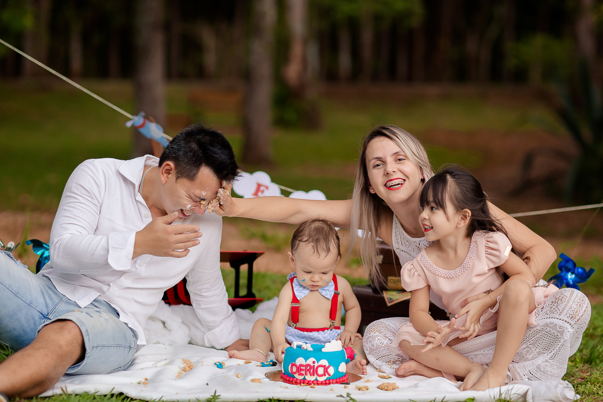 Derick esta completando 1 aninho! Da pra acreditar??? Ahhh, como o tempo passa rápido, vamos sentir muita saudade desse lindo aqui no estúdio! Mais um acompanhamento finalizado com muita bagunça e amor ♥