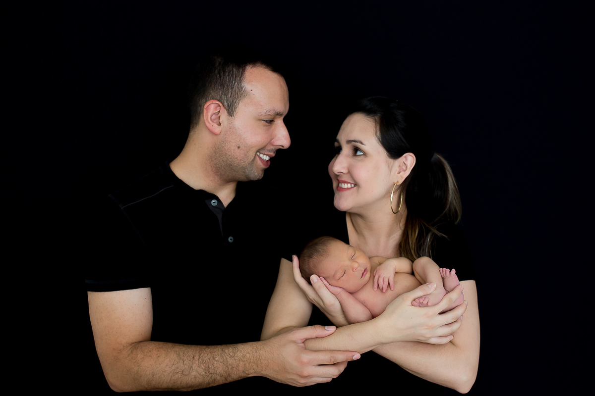 Sessão newborn do Thalles!!
Esse gatinho lindo e cheio de personalidade que veio encher a nossa manha de beleza!

O Thalles tinha 8 dias ...pensa em um bebe lindo, fofo e cheiroso !! 