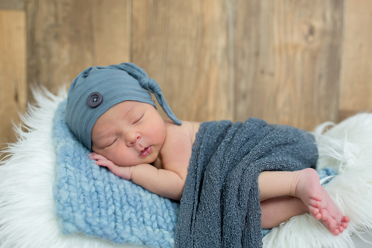 Sessão newborn do Thalles!!
Esse gatinho lindo e cheio de personalidade que veio encher a nossa manha de beleza!

O Thalles tinha 8 dias ...pensa em um bebe lindo, fofo e cheiroso !! 