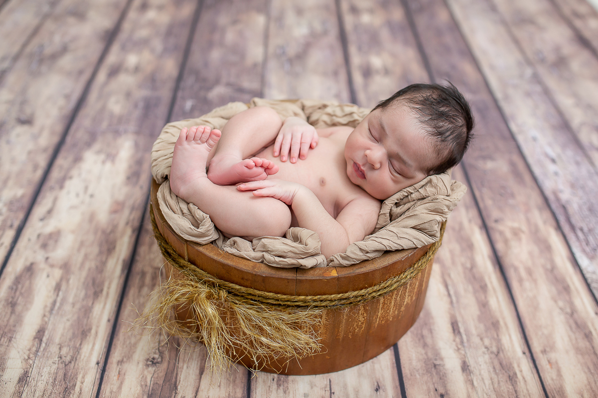 Essa lindeza é o Lorenzo com seus 8 dias de vida! Já pudemos registrar alguns bons momentos com essa família! E ainda vamos ter muitos bons momentos juntos, é uma alegria imensa poder ver esses pequenos crescer ❤