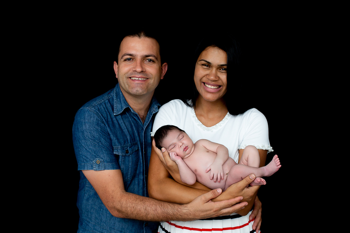 Essa lindeza é o Lorenzo com seus 8 dias de vida! Já pudemos registrar alguns bons momentos com essa família! E ainda vamos ter muitos bons momentos juntos, é uma alegria imensa poder ver esses pequenos crescer ❤