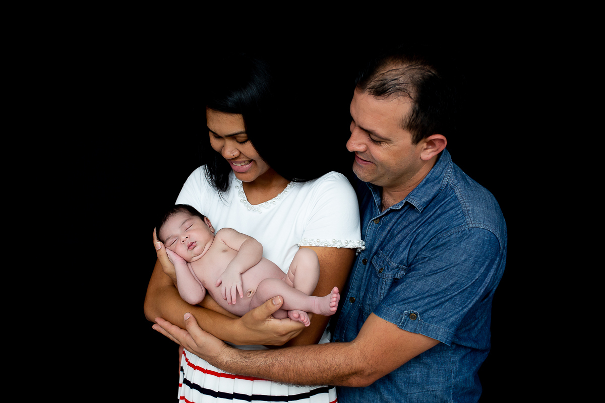 Essa lindeza é o Lorenzo com seus 8 dias de vida! Já pudemos registrar alguns bons momentos com essa família! E ainda vamos ter muitos bons momentos juntos, é uma alegria imensa poder ver esses pequenos crescer ❤