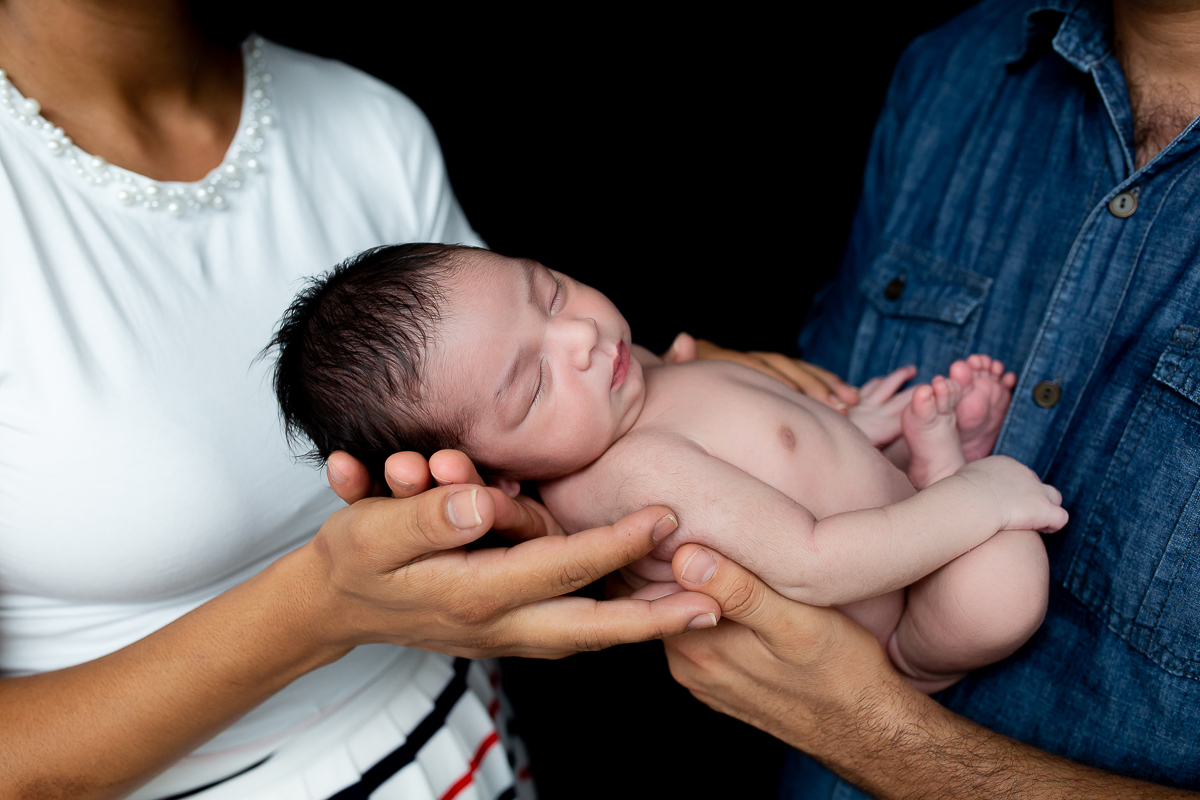Essa lindeza é o Lorenzo com seus 8 dias de vida! Já pudemos registrar alguns bons momentos com essa família! E ainda vamos ter muitos bons momentos juntos, é uma alegria imensa poder ver esses pequenos crescer ❤