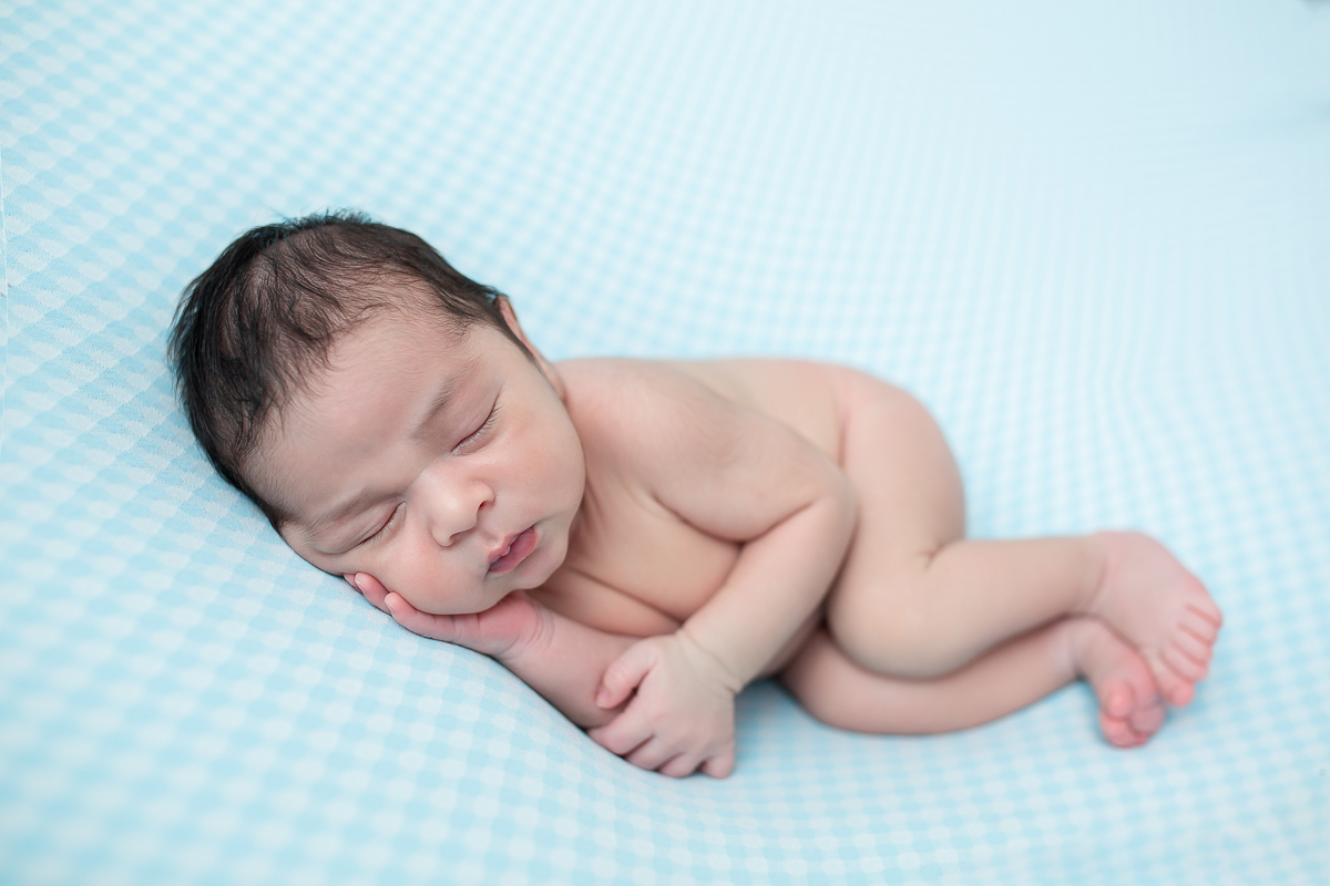 Essa lindeza é o Lorenzo com seus 8 dias de vida! Já pudemos registrar alguns bons momentos com essa família! E ainda vamos ter muitos bons momentos juntos, é uma alegria imensa poder ver esses pequenos crescer ❤